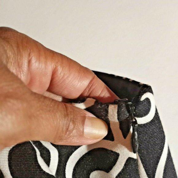 Ann Taylor Petite Women's Geometric Print Mini - Picture 3 of 6